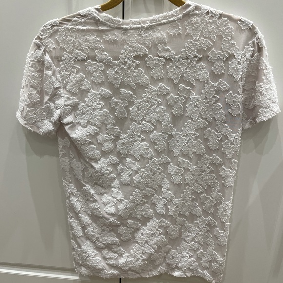 White lace effect Aritzia short sleeve top - Picture 3 of 3